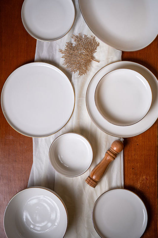 White gold Porcelain Dinner Set – 26 Pieces - طقم عشاء بورسلين ٢٦ قطعه من فتحي محمود