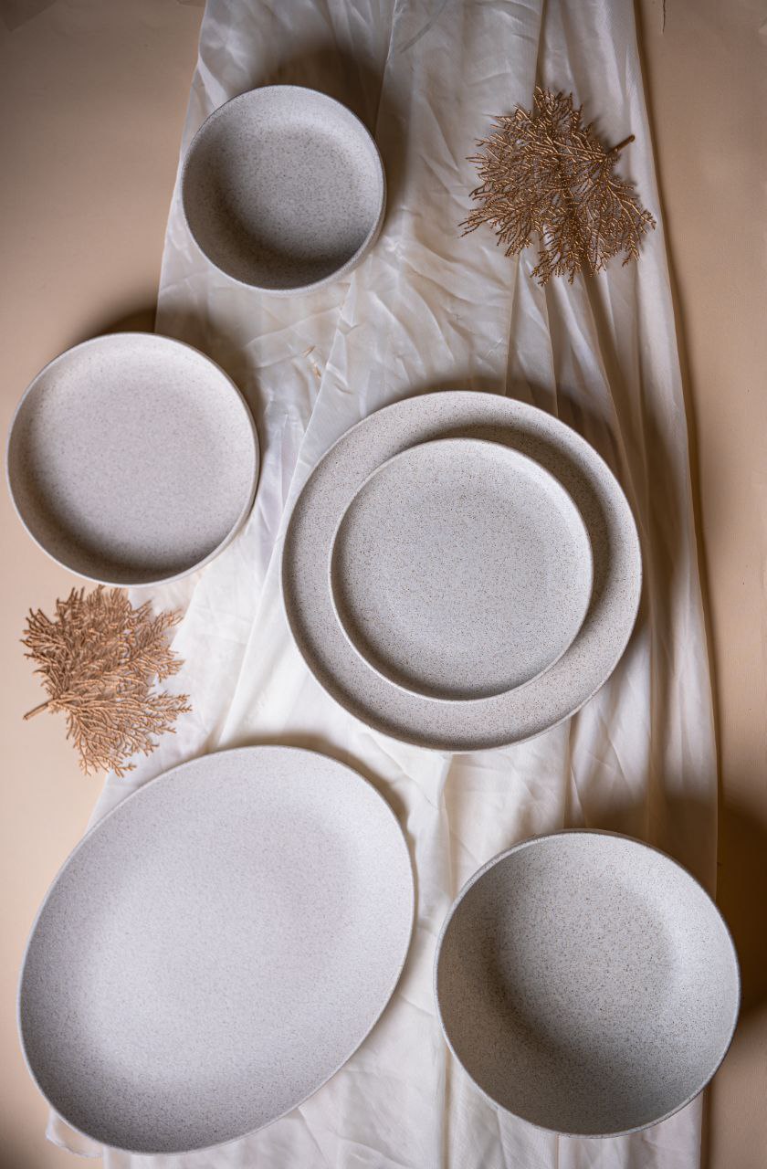 New off white Porcelain Dinner Set – 26 Pieces - طقم عشاء بورسلين ٢٦ قطعه من فتحي محمود