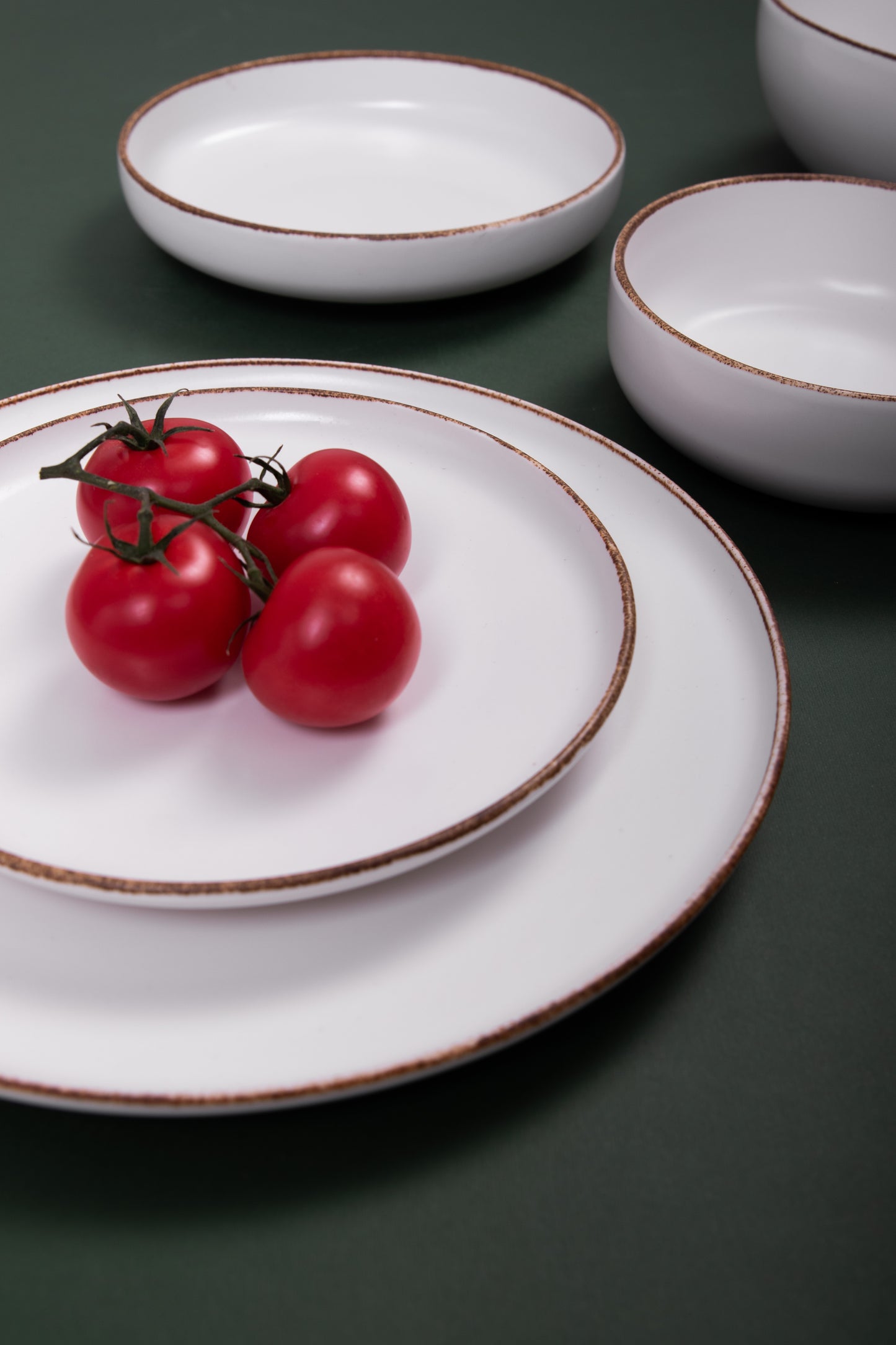 White Matte Porcelain Dinner Set – 26 Pieces - طقم عشاء بورسلين ٢٦ قطعه من فتحي محمود
