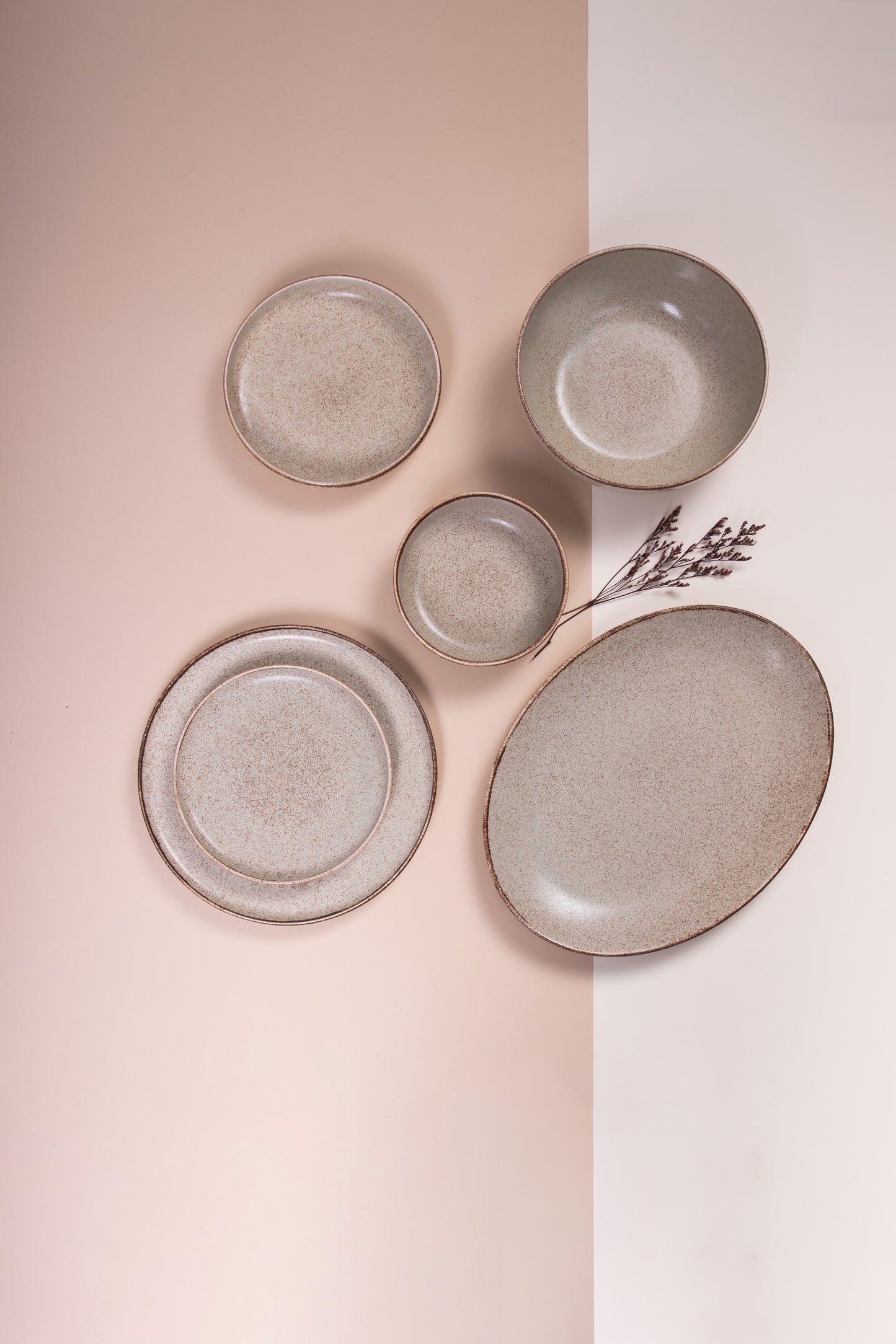 Mint  Porcelain Dinner Set – 26 Pieces - طقم عشاء بورسلين ٢٦ قطعه من فتحي محمود