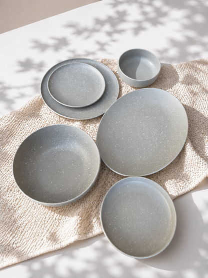 Gray matte Dinner Set – 26 Pieces - طقم عشاء بورسلين ٢٦ قطعه من فتحي محمود