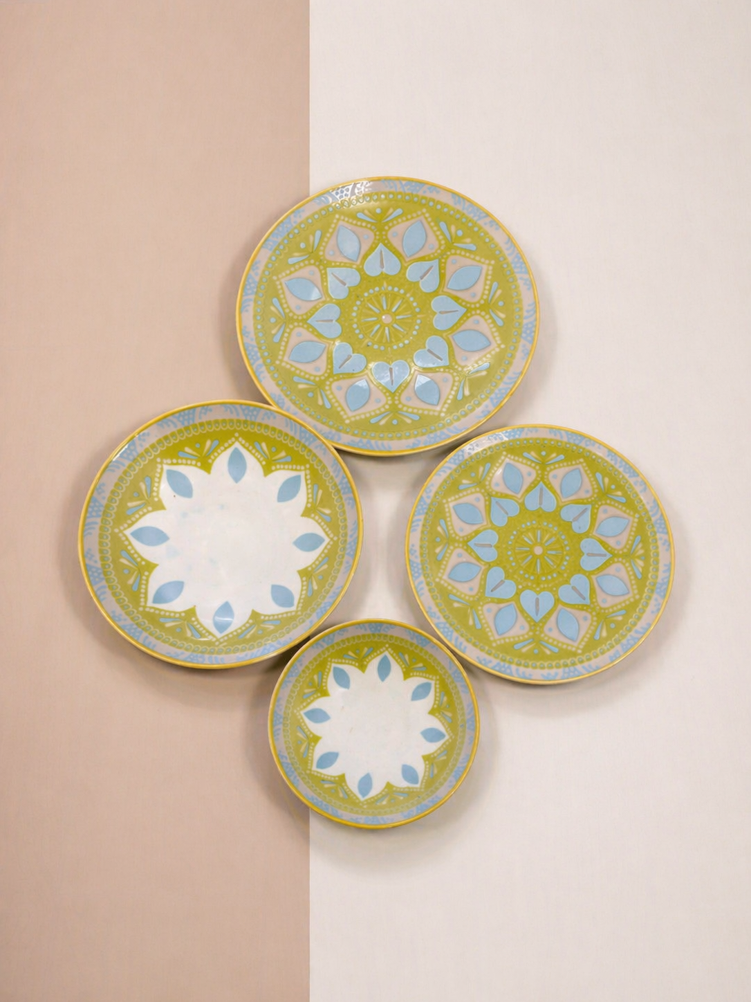 Yellow Porcelain Dinner Set 24 Pieces - طقم عشاء بورسلين 24 قطعة من فتحي محمود